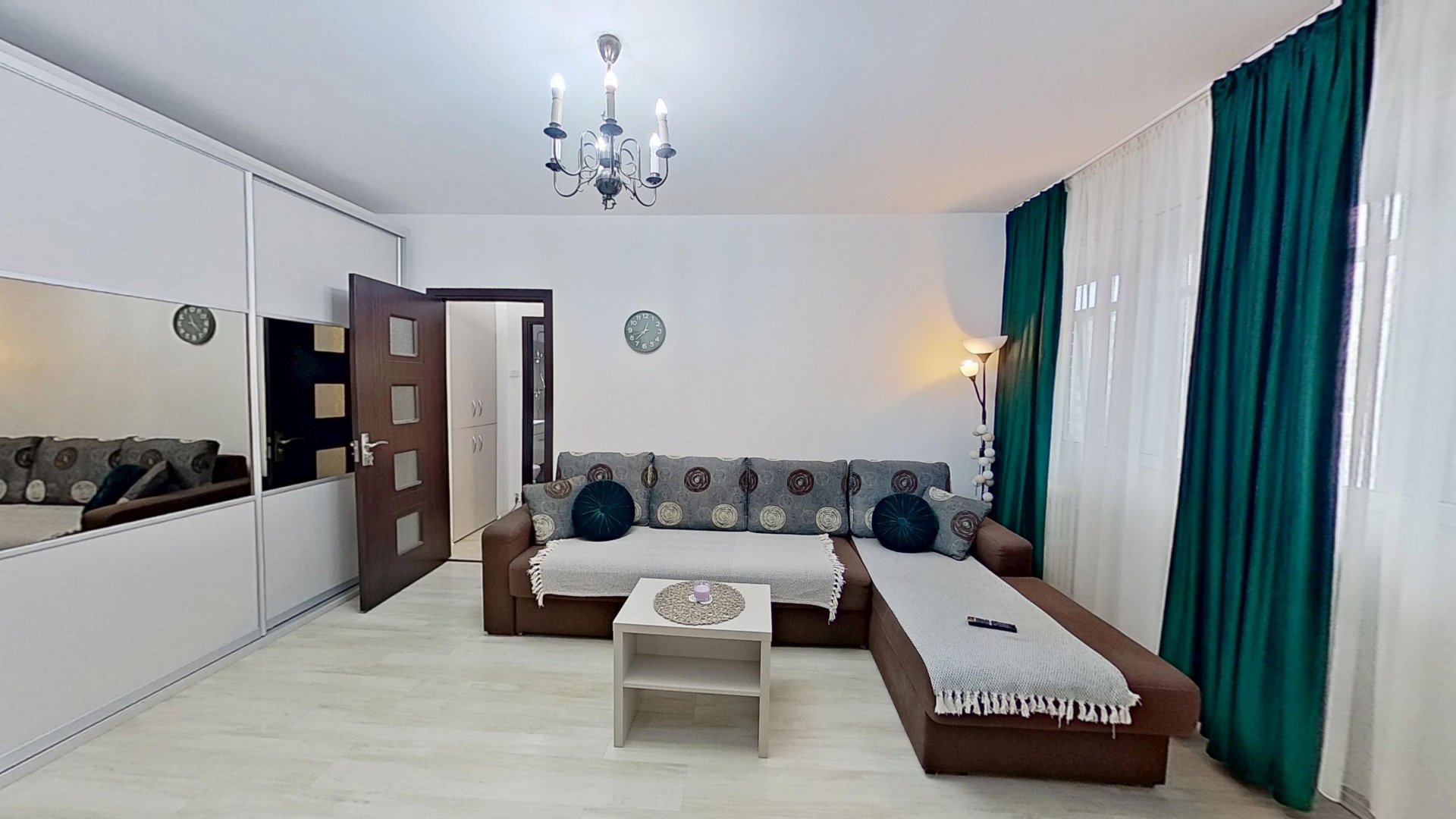 2 camere decomandate, etaj 6, vedere deschisă – 500 EUR/lună, 1 Mai